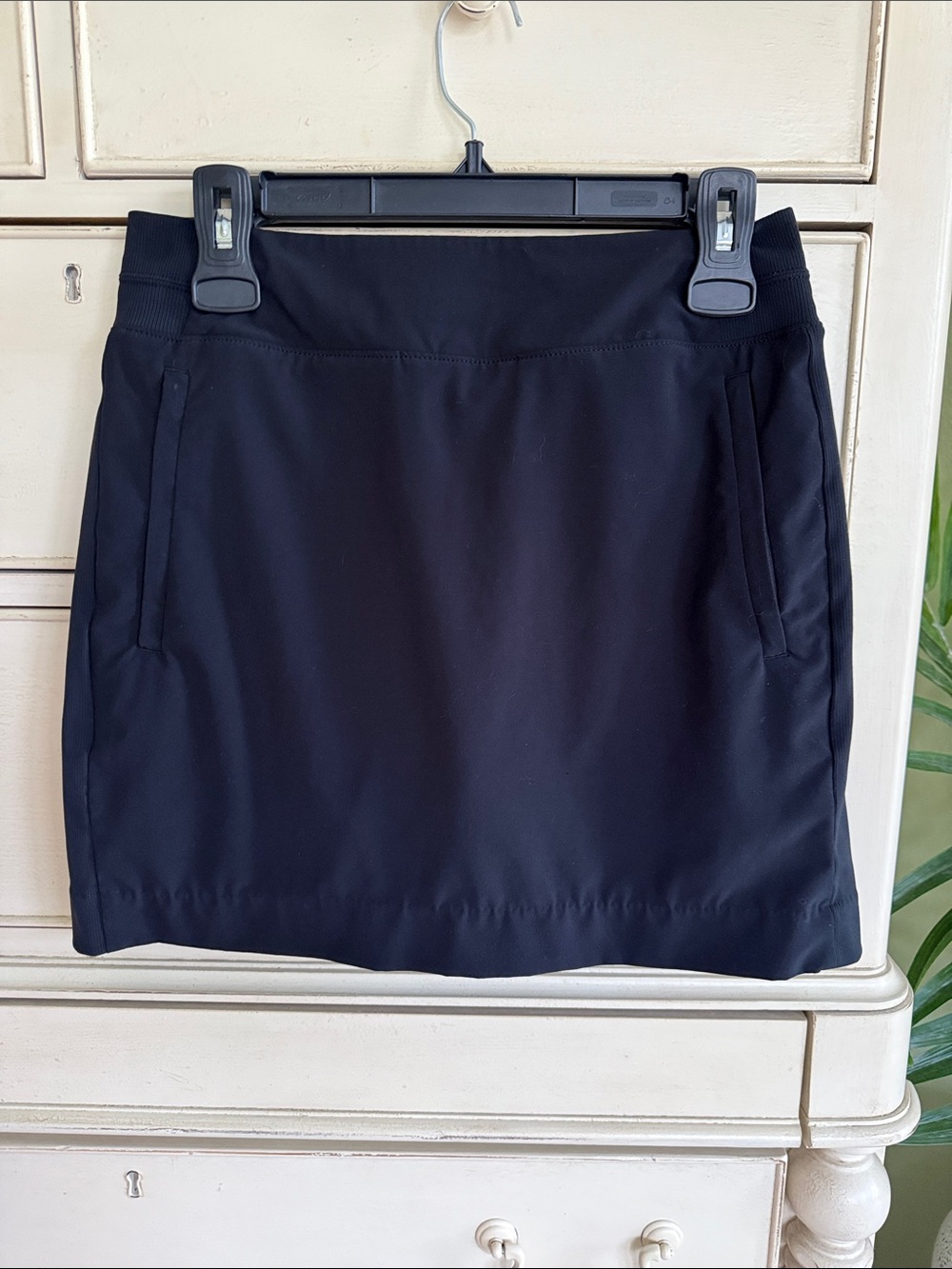 Athleta Black Athletic Skort with Dual Back Pockets